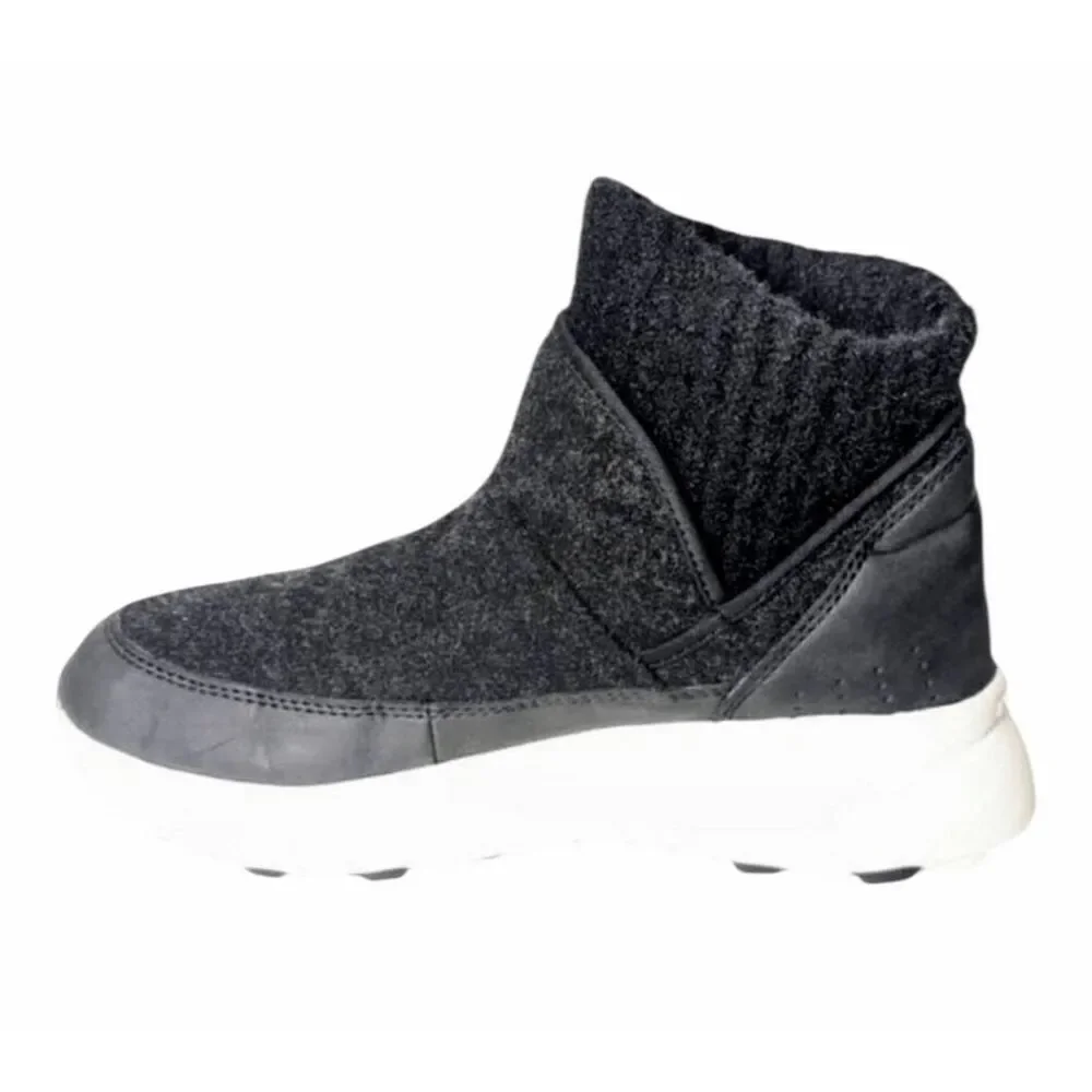 MERRELL Cloud Renew Bluff Winter Boot Size 6